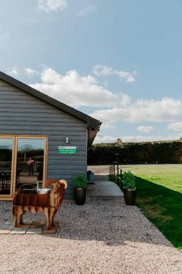 King Richard's Luxury Lodge: Sherwood Forest Retreat Nottingham Exterior photo